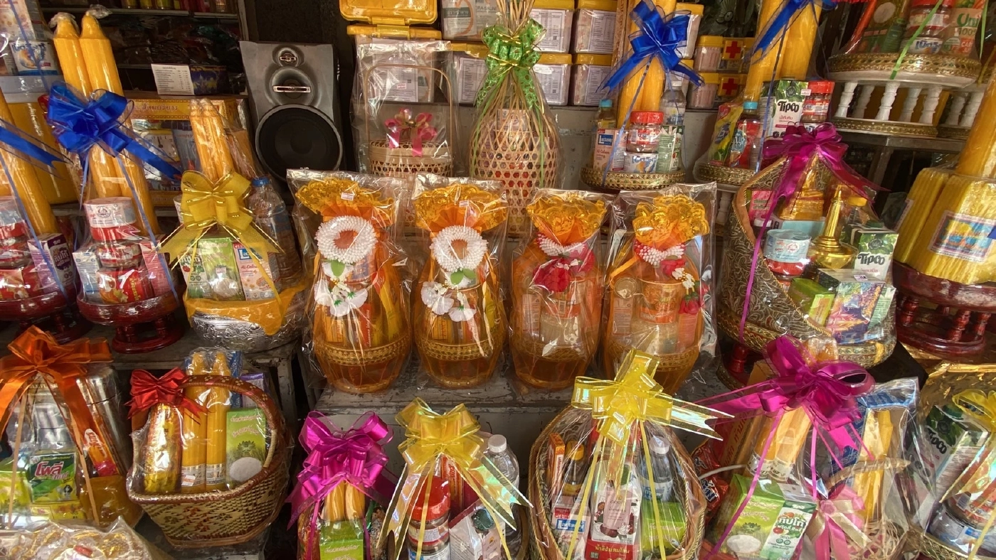 ร้านขายสังฆทานเชียงใหม่คึกคัก ประชาชนเริ่มออกมาทำบุญเข้าพรรษา