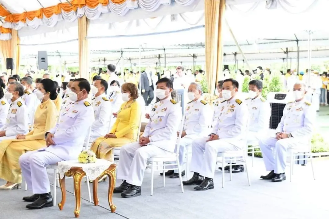 กทม. ร่วมพิธีเฉลิมพระเกียรติพระบาทสมเด็จพระเจ้าอยู่หัว เนื่องในโอกาสวันเฉลิมพระชนมพรรษา 28 กรกฎาคม 2565