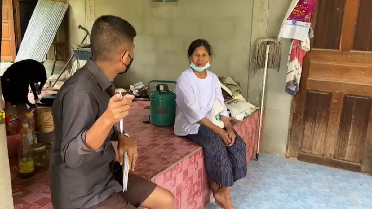 หลานสาวผงะ พบศพลุงถูกปาดคอตายในโอ่งน้ำ ตำรวจเร่งคลี่ปม
