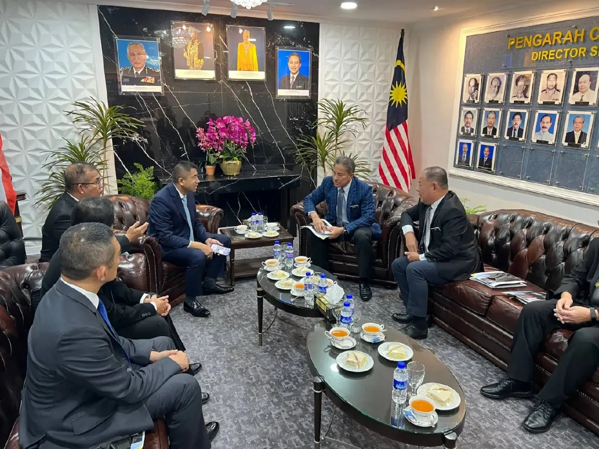 ศพดส.ตร.บินประสานมาเลย์ฯ ส่งเรือประมง IUU กลับไทย