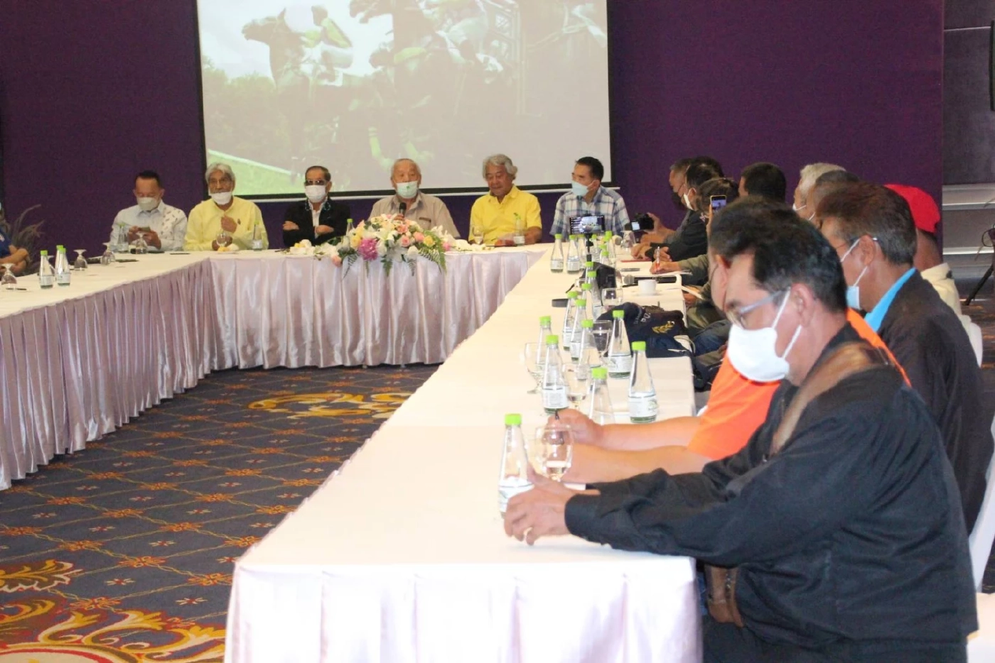 "ชาติซ้าย" ช่วยผู้ประกอบการม้าแข่ง 24 ก.ค. นัดยื่นหนังสือให้ราชกรีฑา