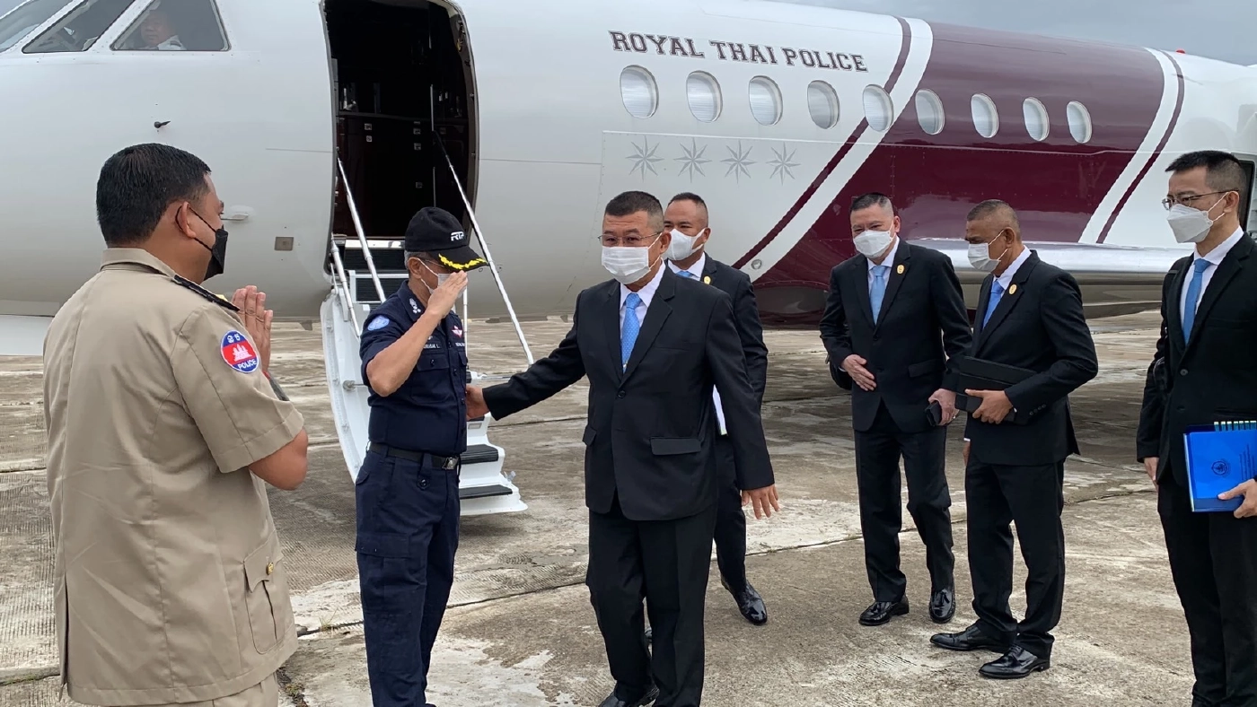 ตำรวจร่วมมือ &quot;กัมพูชา&quot; ทลาย 4 แก๊งคอลเซ็นเตอร์ รวบ 74 ผู้ต้องหาส่งกลับไทย 