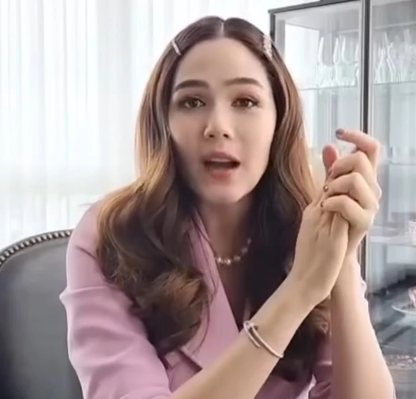 “ชมพู่ อารยา” ยกทัพคนบันเทิงส่งกำลังใจให้ “แพรว” ชิงมง รอบไฟนอล มิสซูปร้าฯ