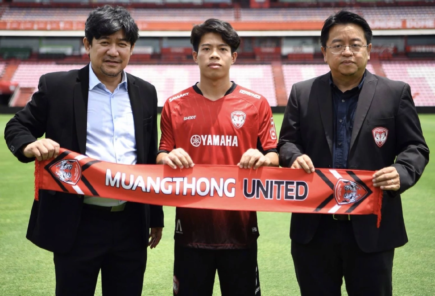 เมืองทองเปิดตัว "เอกนิษฐ์ ปัญญา" ร่วมทัพฤดูกาลใหม่