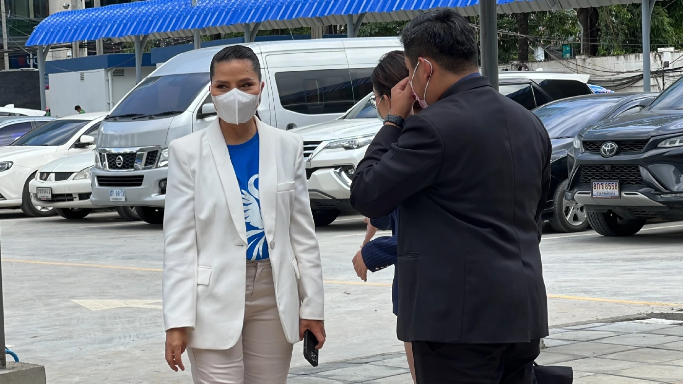 "สุนารี" ร้อง บก.ปอท. ถูกเว็บพนันแอบอ้างนำรูปไปใช้เป็นพรีเซ็นเตอร์