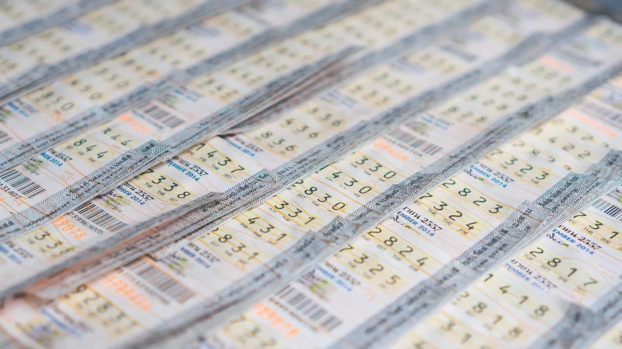 เปิด "สถิติหวยออกวันเสาร์" " ย้อนหลัง 10 ปี งวด 1/10/65 รวบรวมให้คุณครบแล้ว ที่นี่