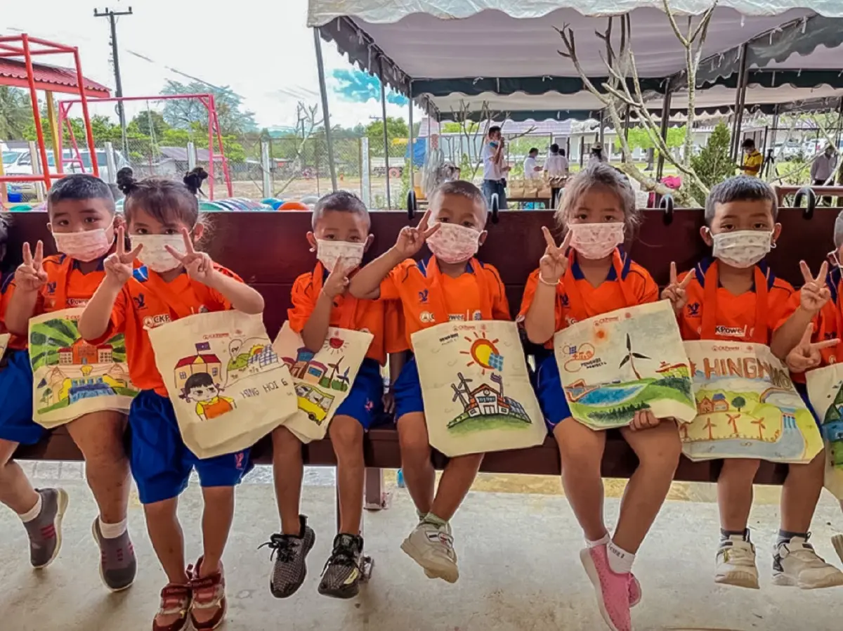 ผลการดำเนินโครงการหิ่งห้อย กับการ ‘เติม-ต่อ-ร่วม-สร้าง’ มุ่งสร้างคุณภาพชีวิตที่ดี ให้กับชุมชนที่อยู่ห่างไกล ทั้งเมืองไทยและประเทศเพื่อนบ้าน อย่างต่อเนื่องกว่า 6 ปี ผ่านการทำงานของจิตอาสาในทุกระดับของ CKPower
