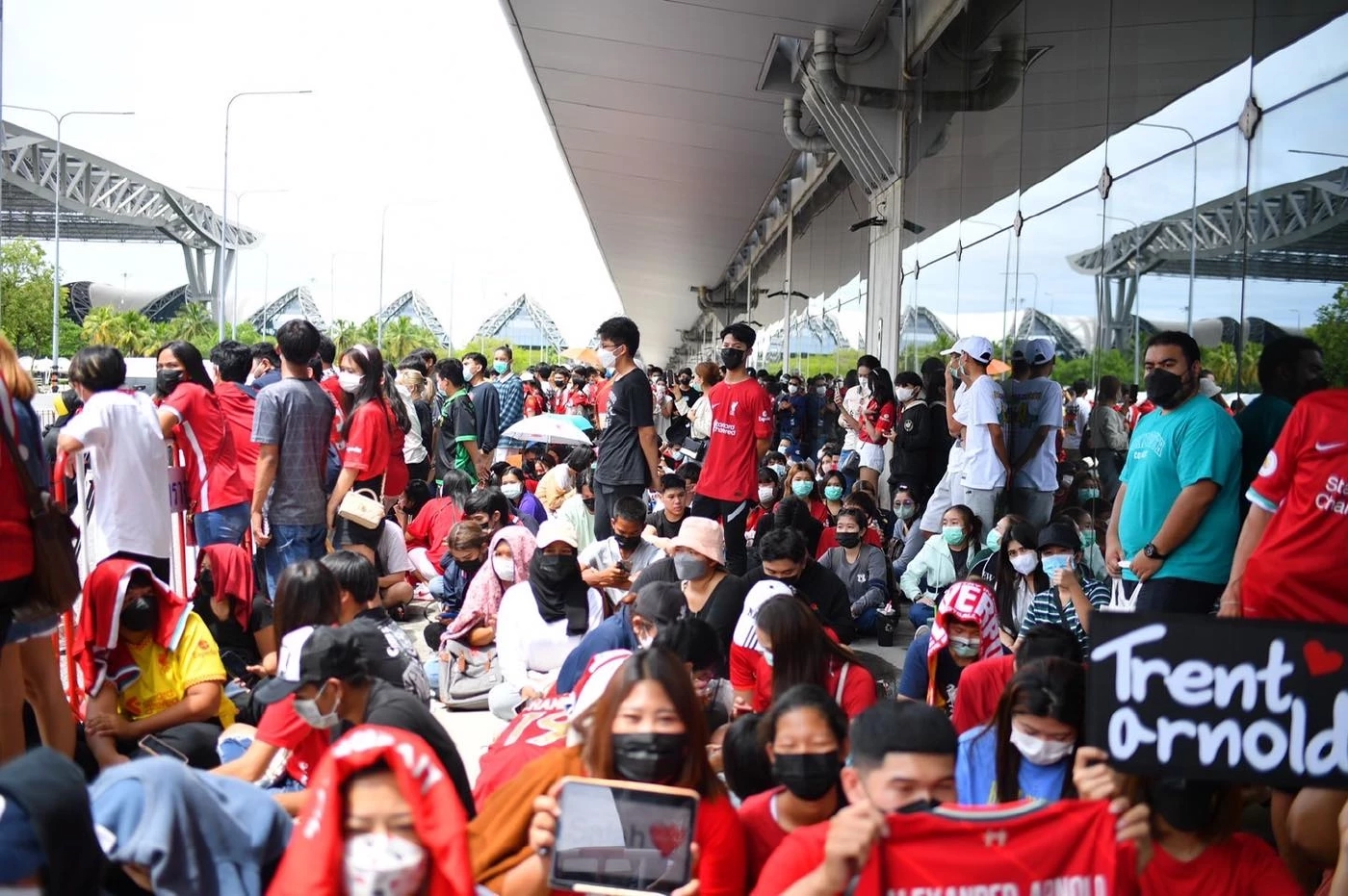 "คล็อปป์"นำทัพหงส์แดงถึงไทย แฟนบอลรอต้อนรับอบอุ่น