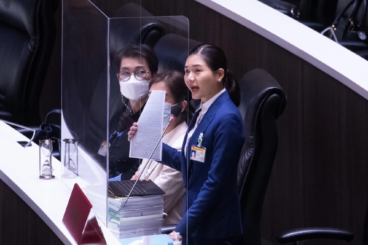 จิราพร ชี้ อภิปรายไม่ไว้วางใจไม่สูญเปล่า ขยายผลดำเนินคดีนายกฯและรัฐมนตรี