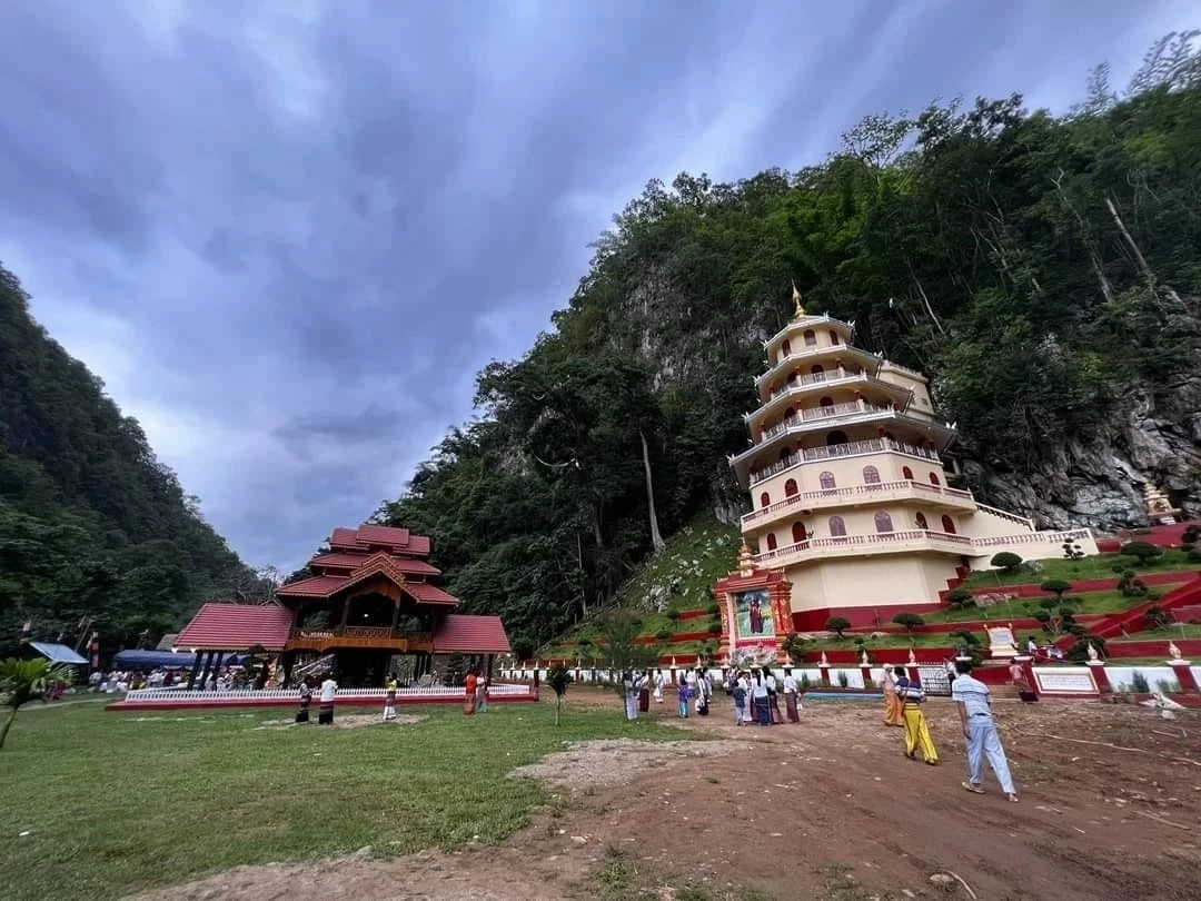 เปิดภาพราชรถ "พระครูบาบุญชุ่ม" จากไทย ให้เอาล้อม้าแต่งปราสาทบนล้อเกวียน