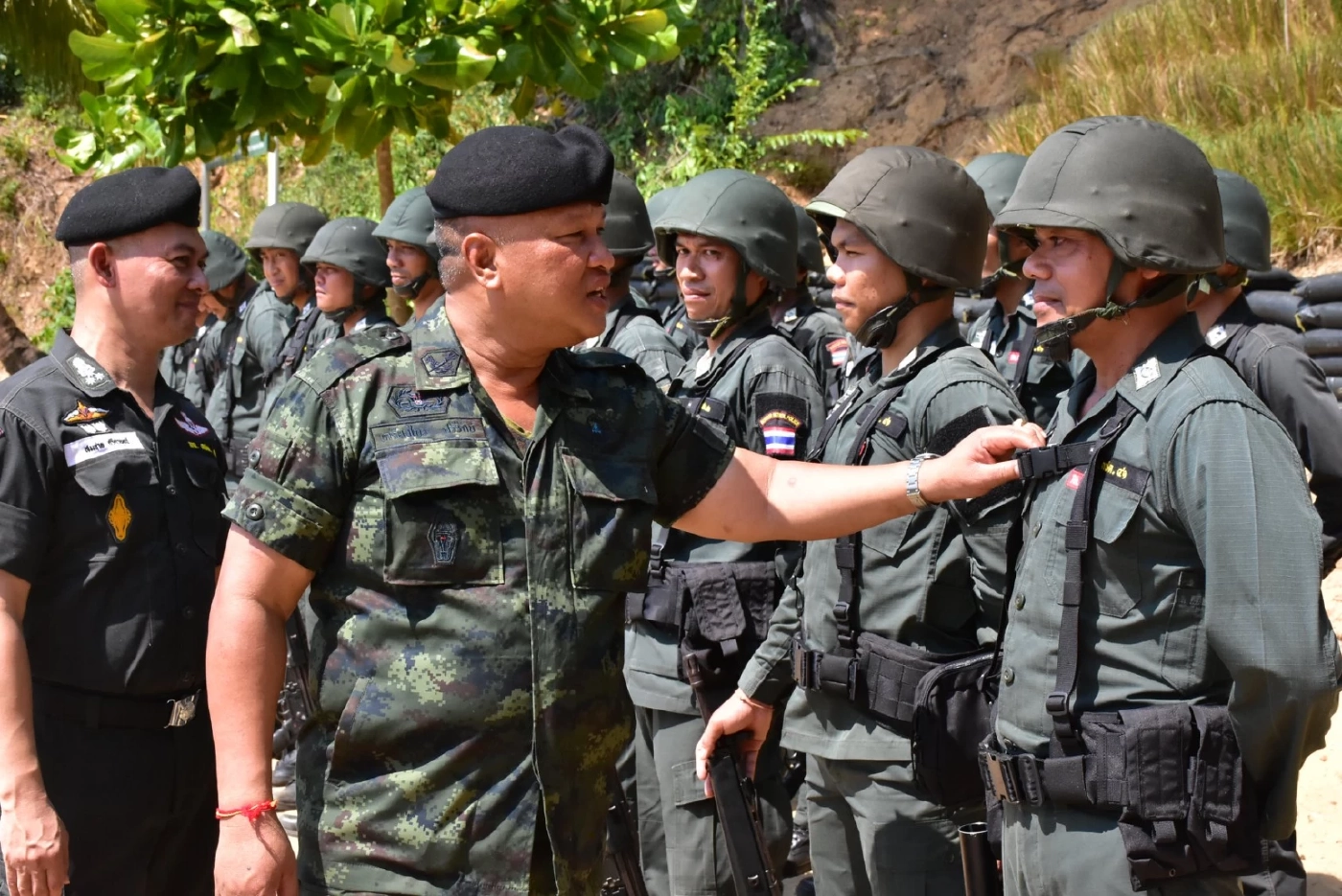 เปิดประวัติ "พล.ท.เกรียงไกร ศรีรักษ์" มทภ.4 เจ้าของฉายานักรบกล้าใต้สุดสยาม