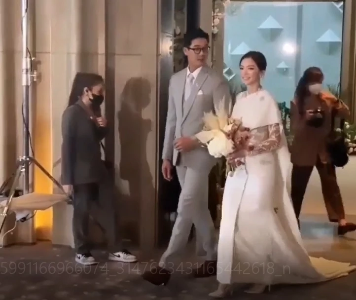 เปิดภาพ "เวียร์ ศุกลวัฒน์" ยกขบวนขันหมากสู่ขอ "วิกกี้" วิวาห์ชื่นมื่น