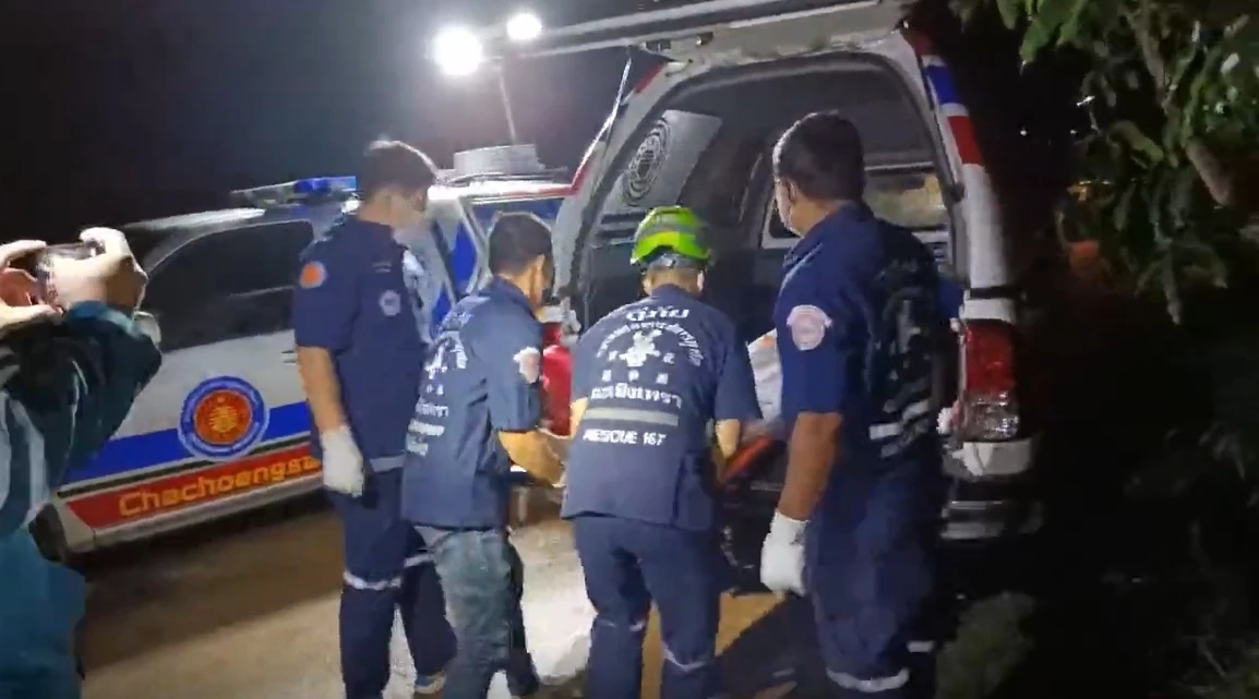 สลด ! ลูกชายวัย 26 ปี หลอนน้ำกระท่อม คว้าค้อนปอนทุบหัวแม่ดับ