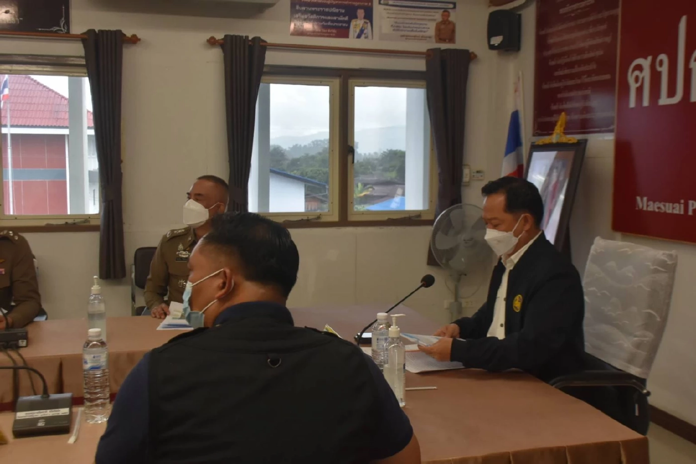 นายภาสกร บุญญลักษม์ ผวจ.เชียงราย ได้เดินทางมารับฟังรายงานสถานการณ์ 