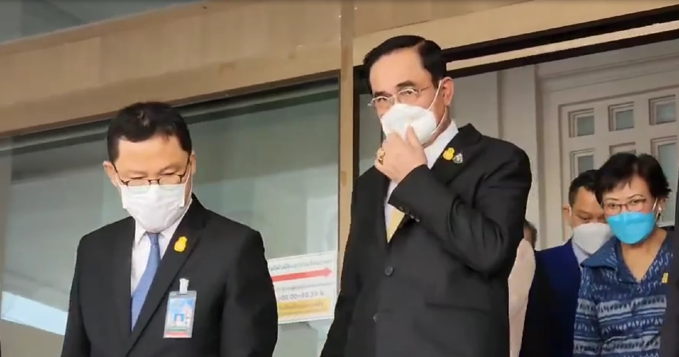 "ทูตนอกแถว" จัดหนักปมเครื่องบินรบ แซะเก่งแต่กับ "ลาซาด้า" เจอพม่าแล้วหงอย