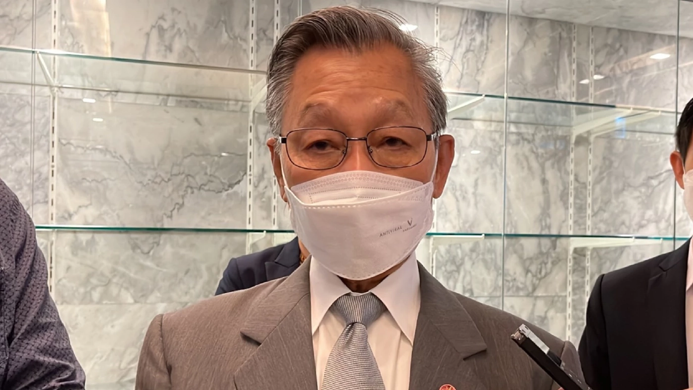 ชวน หลีกภัย ประธานรัฐสภา และประธานสภาผู้แทนราษฎร 