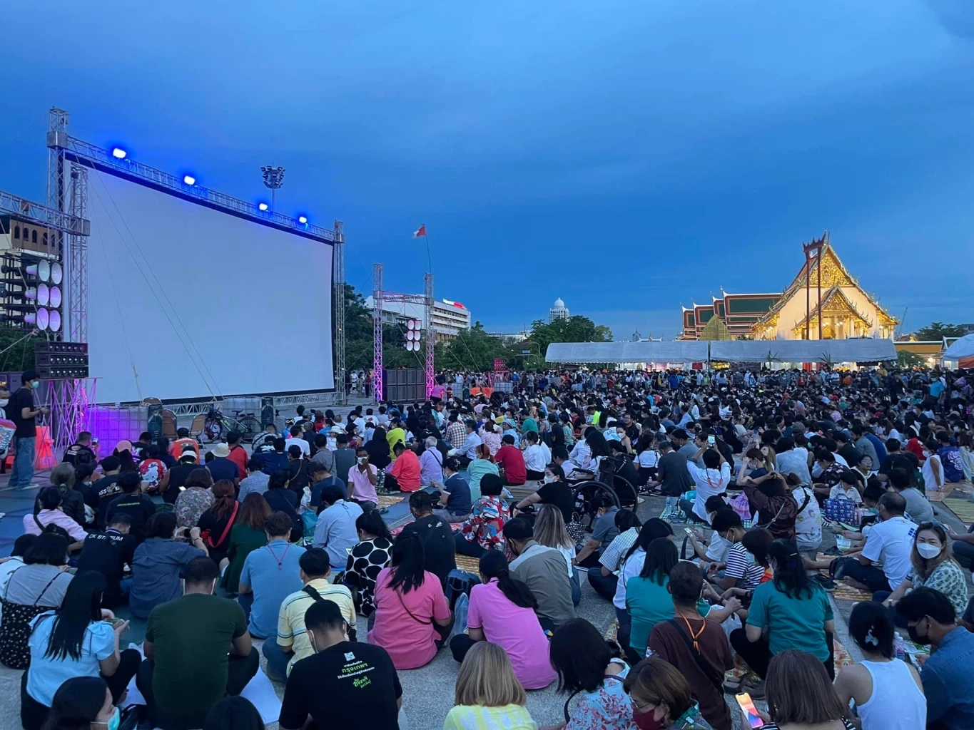 ปชช. ตอบรับ ดูหนังกลางแปลงแน่นลานคนเมือง ประเดิมเรื่อง อันธพาลครองเมือง 2499 