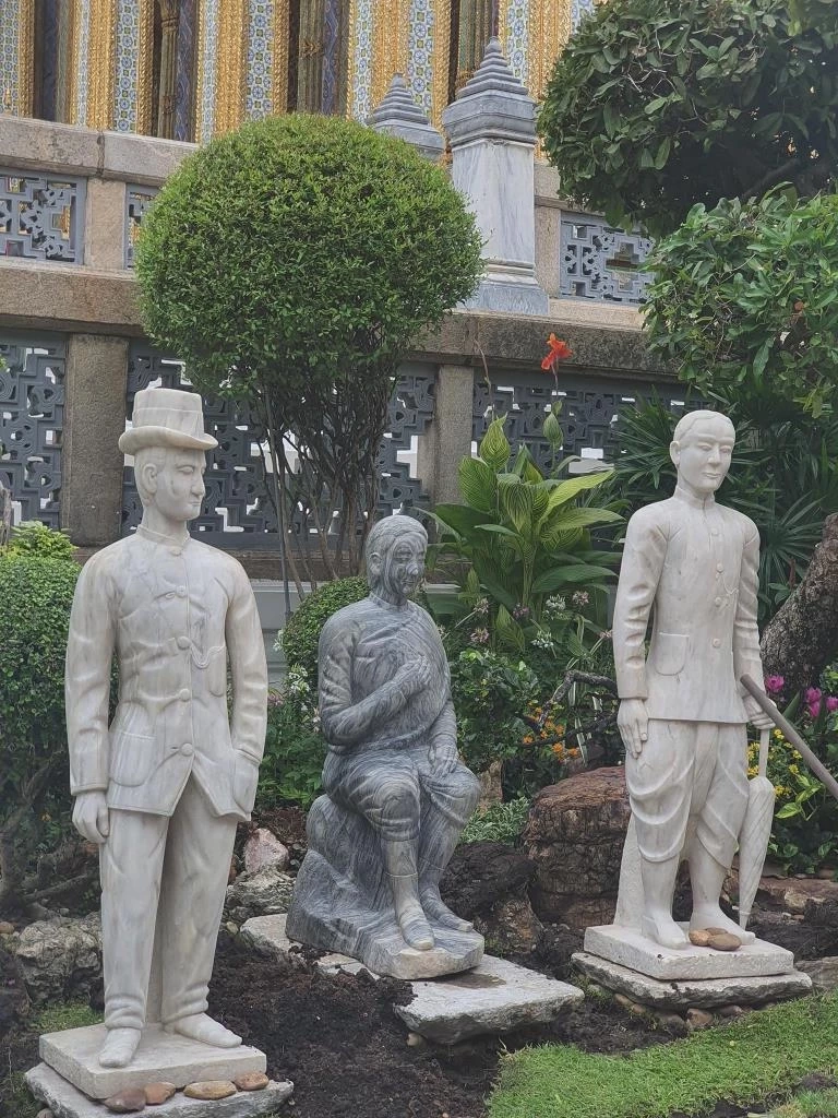 เหลน “กรมหมื่นราชศักดิ์สโมสร”' เปิดที่มา "ตุ๊กตาหิน" ใต้กำแพงรอบวัดพระแก้ว