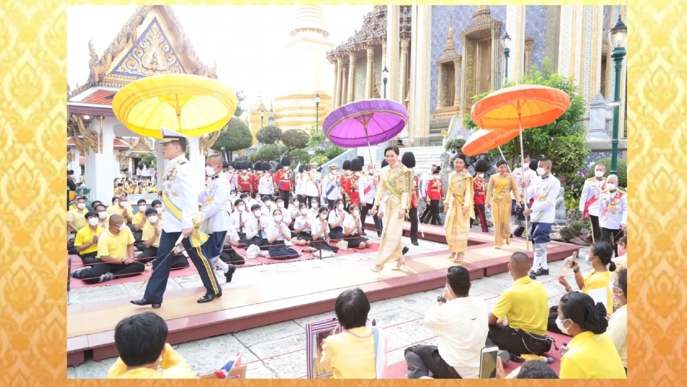 ในหลวง พระราชินี เสด็จฯ ไปในการพระราชพิธีเฉลิมพระชนมพรรษา