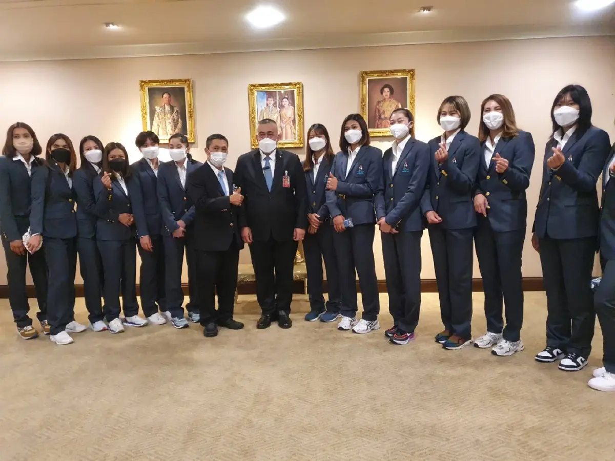 บิ๊กป้อม ขอบคุณทีมนักตบสาวไทยสร้างชื่อเสียง หลังผ่านเข้ารอบ VNL 2022 สำเร็จ