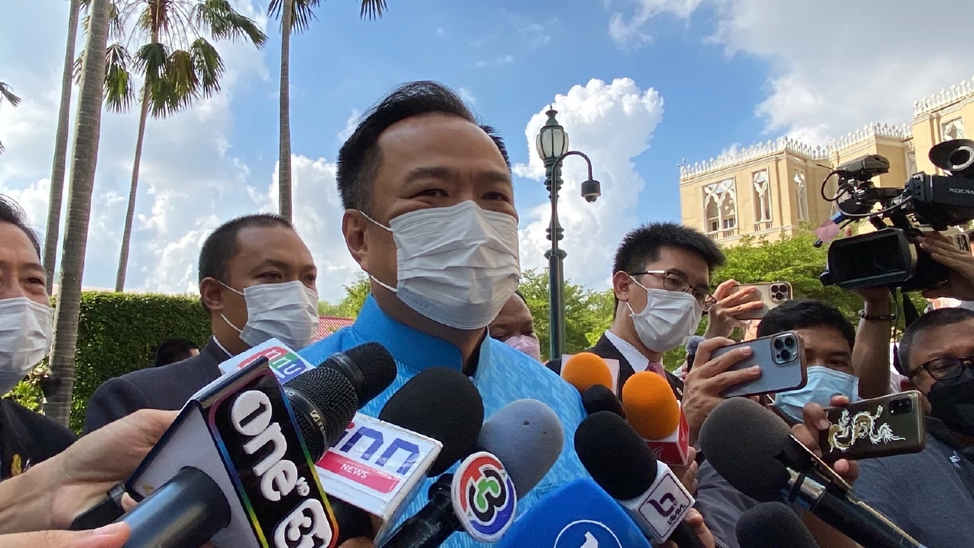 "อนุทิน" ไม่รู้ข่าวใครดีล "ทักษิณ" กลับไปใช้สูตรหาร 100 ย้ำพรรคหนุนหาร 500