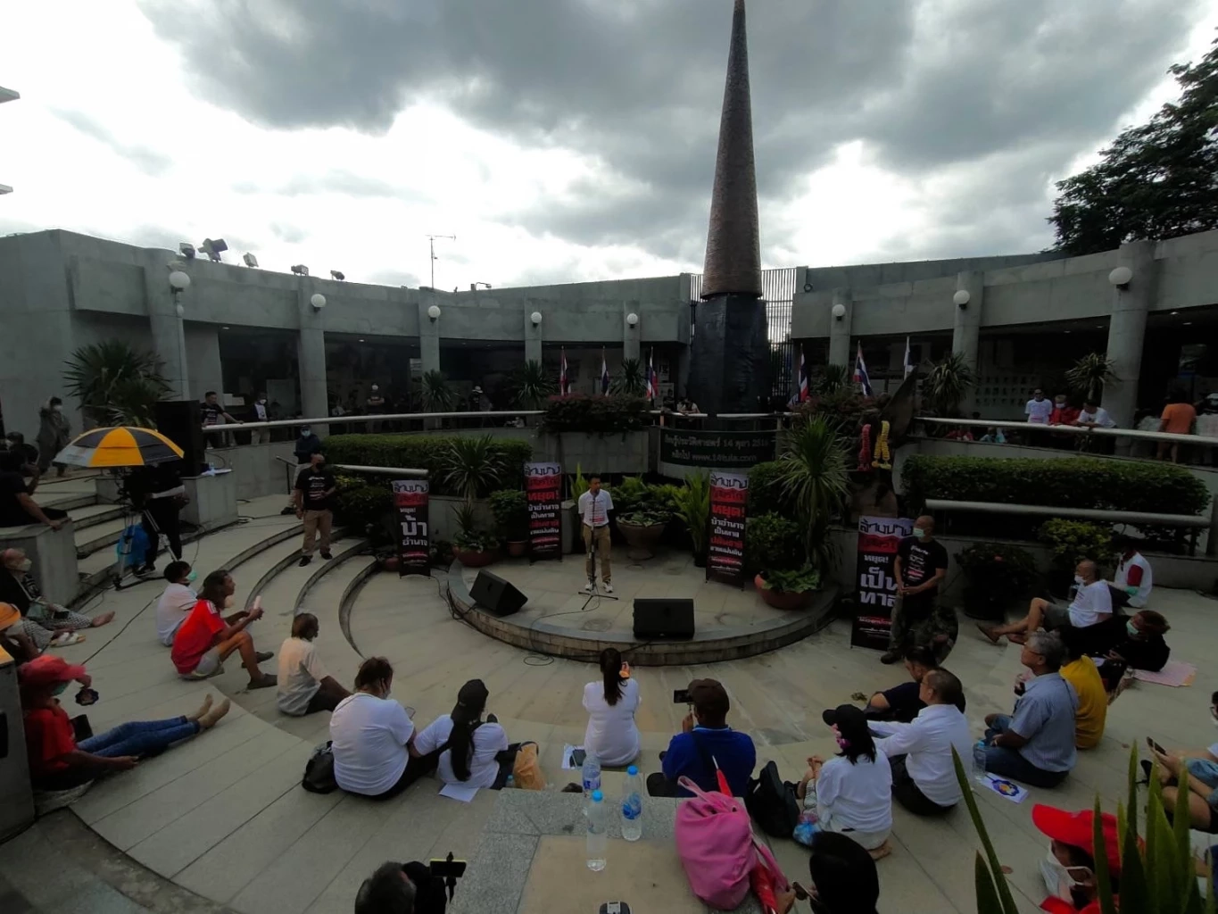 "จตุพร-ทนายนกเขา" พร้อมจัดม็อบลงถนนหากประชาชนเอาด้วย เพื่อเดินขบวนขับไล่ "บิ๊กตู่" เชิญคนสองฝั่งเข้าร่วม