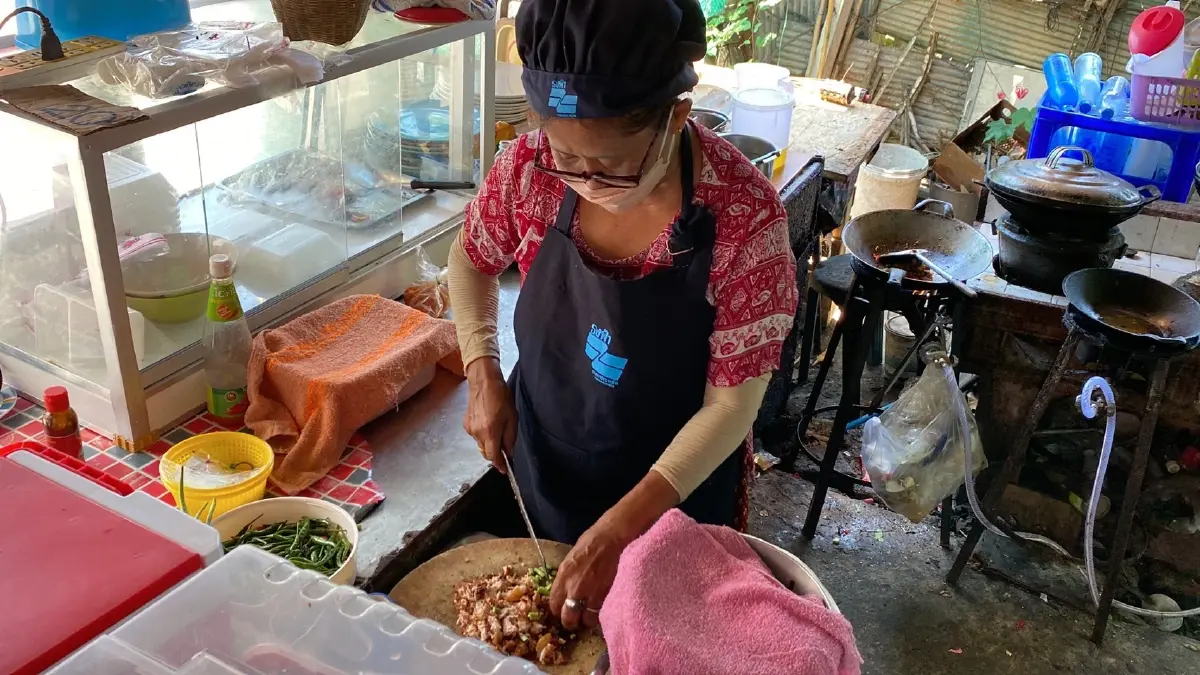 ร้านอาหารในเชียงใหม่ พร้อมใจขาย 20บาททั้งซอย