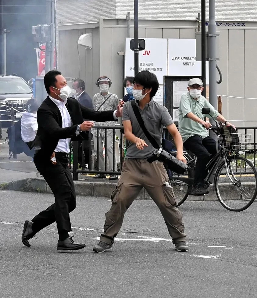 เผยมือสังหารอาเบะมีปืนทำเองหลายชนิด