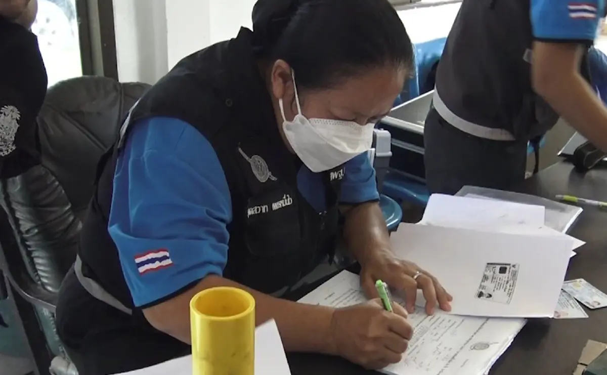 รวบตัวผู้ต้องสงสัยปาดคอม่ายสาวร้านของชำชิงทรัพย์