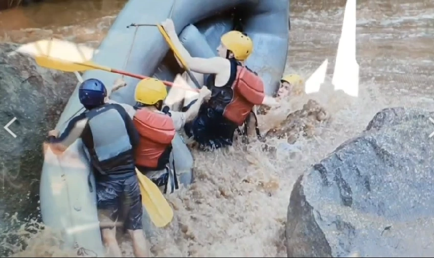 เปิดภาพนาทีแพยางชนโขดหินคว่ำ หนุ่มชาวเบลเยี่ยมตกน้ำจมหายต่อหน้าเพื่อน