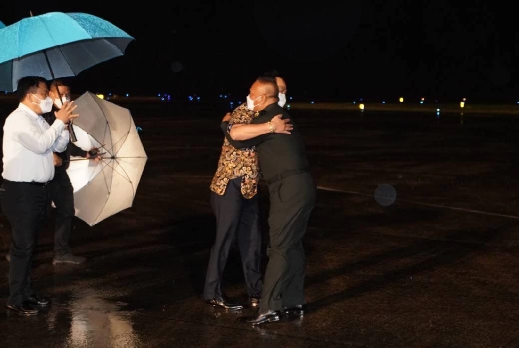 นายอนุทิน - พล.ท.เกรียงไกร