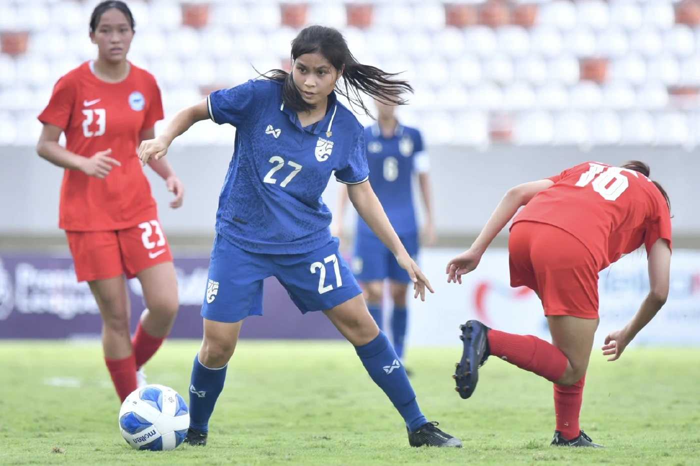 ฟุตบอลหญิงไทย U18 รัวครึ่งหลังถล่มสิงคโปร์ 6-0 เกมสองศึกชิงแชมป์อาเซียน