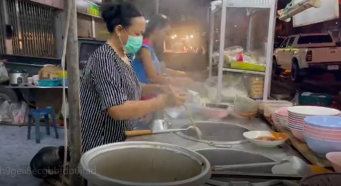 งงทั้งเมือง ! ก๋วยเตี๋ยวเจ้าดัง ประกาศเซ้งร้าน ลั่นไม่ไหว ขายดีจนเหนื่อย