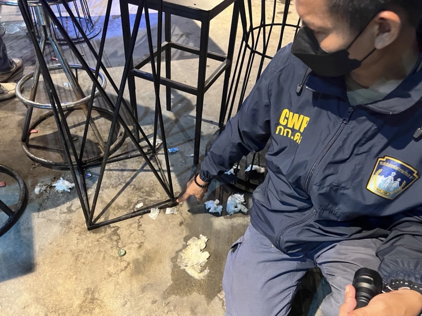 บช.น. เตรียมสั่งปิด "พหลบาร์" แอบเปิดเกินเวลา ปล่อยเด็กใช้บริการ