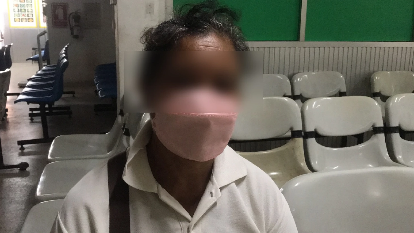 สาวทอมพร้อมพวกร่วม 10 ฟันกระทืบเด็ก 5 คน ไม่พอใจเบิ้ลเสียงรถจยย.