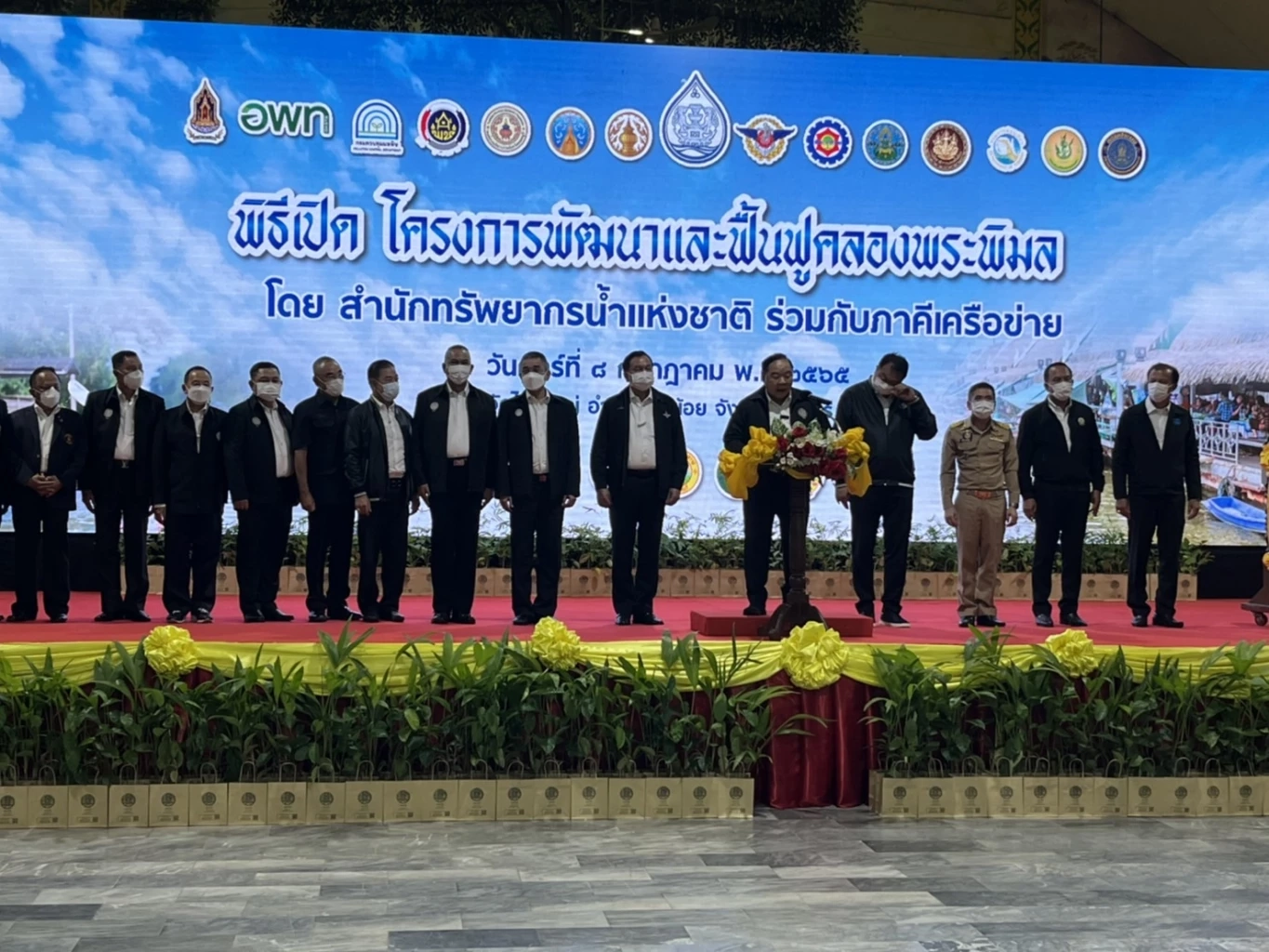 บิ๊กป้อม ลุยเมืองนนท์สุดกร่อย ไร้เงาว่าที่ผู้สมัคร ส.ส. ในพื้นที่มาต้อนรับ