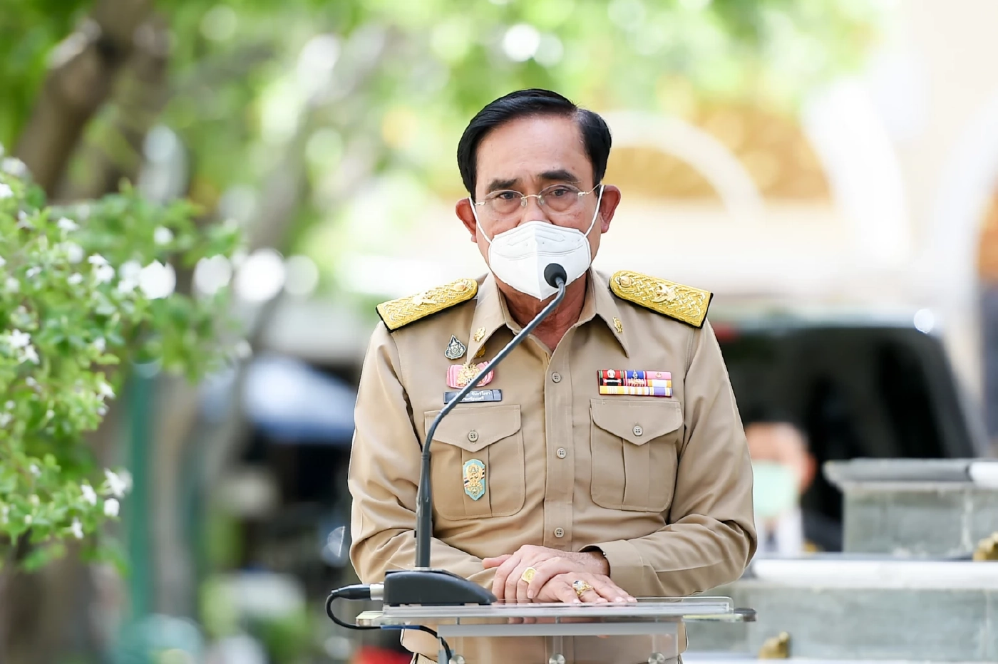 สะเทือนรัฐบาล "วิษณุ" ส่งสัญญาณได้เวลายื่น"ศาลรธน." ตีความ 8 ปีเก้าอี้นายกฯ