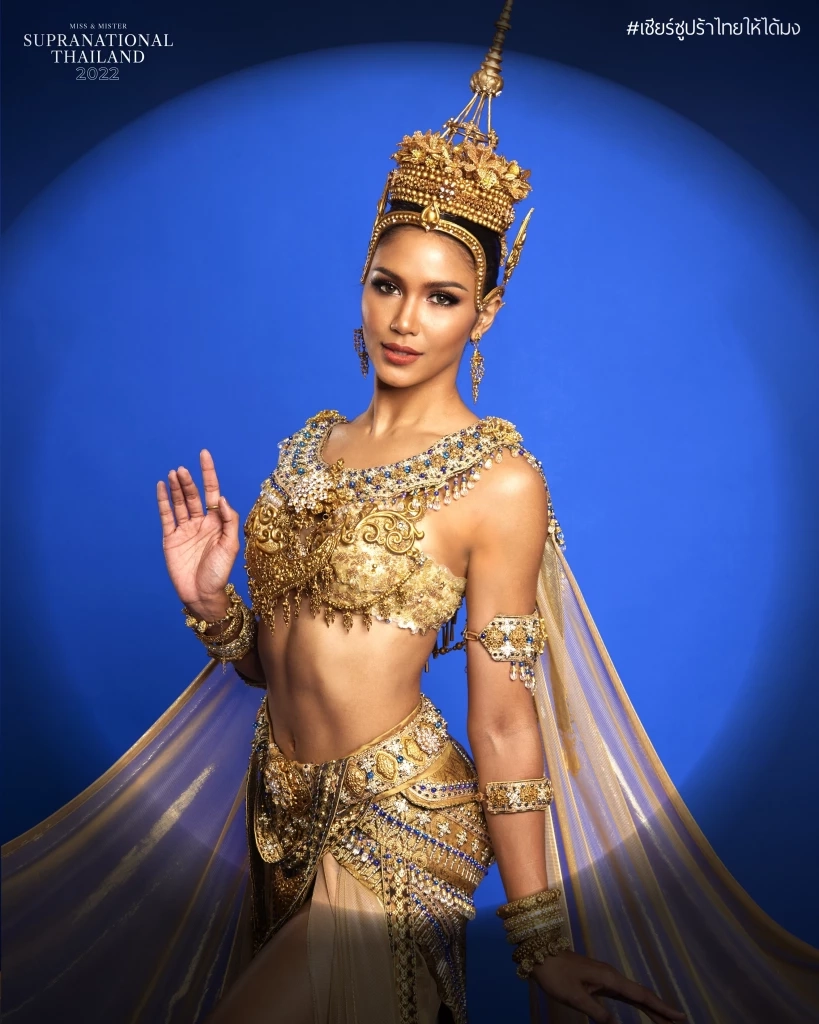 “แพรว แพรววณิชยฐ์” เปิดตัวชุดประจำชาติออร่าพุ่งเตรียมฟาดรอบตัดสิน