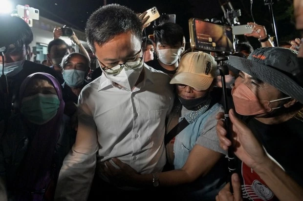 “ทนายอานนท์” เตรียมฟ้องรัฐบาล หลังถูก “สปายแวร์” ล้วงข้อมูลตั้งแต่ปี 2563