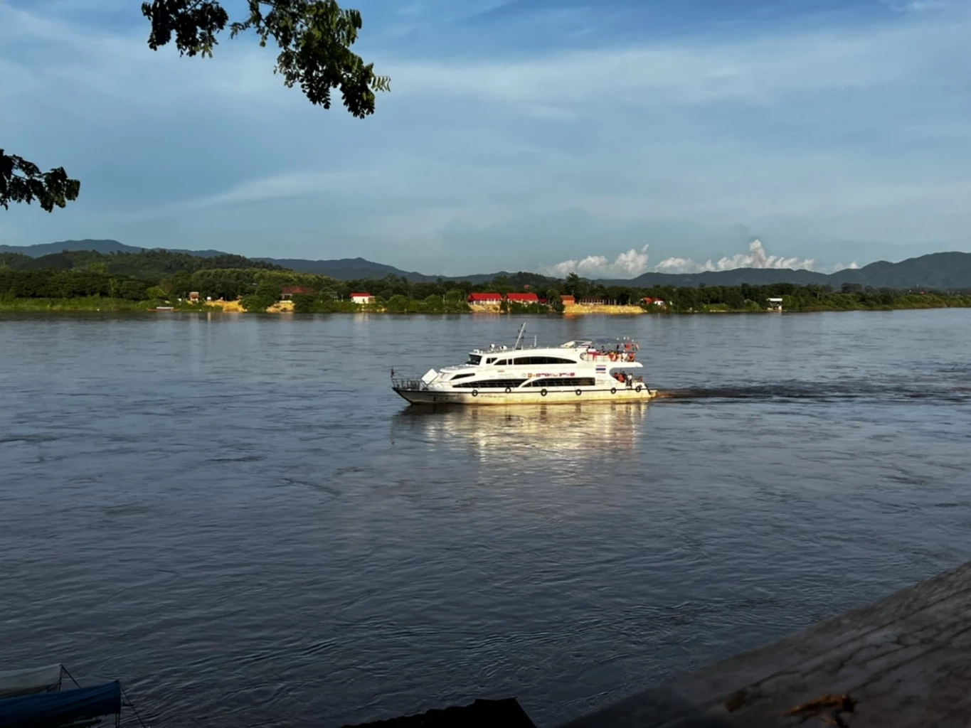 ธุรกิจเดินเรือนำเที่ยวน้ำโขงกลับมาคักคักรับเปิดประเทศ