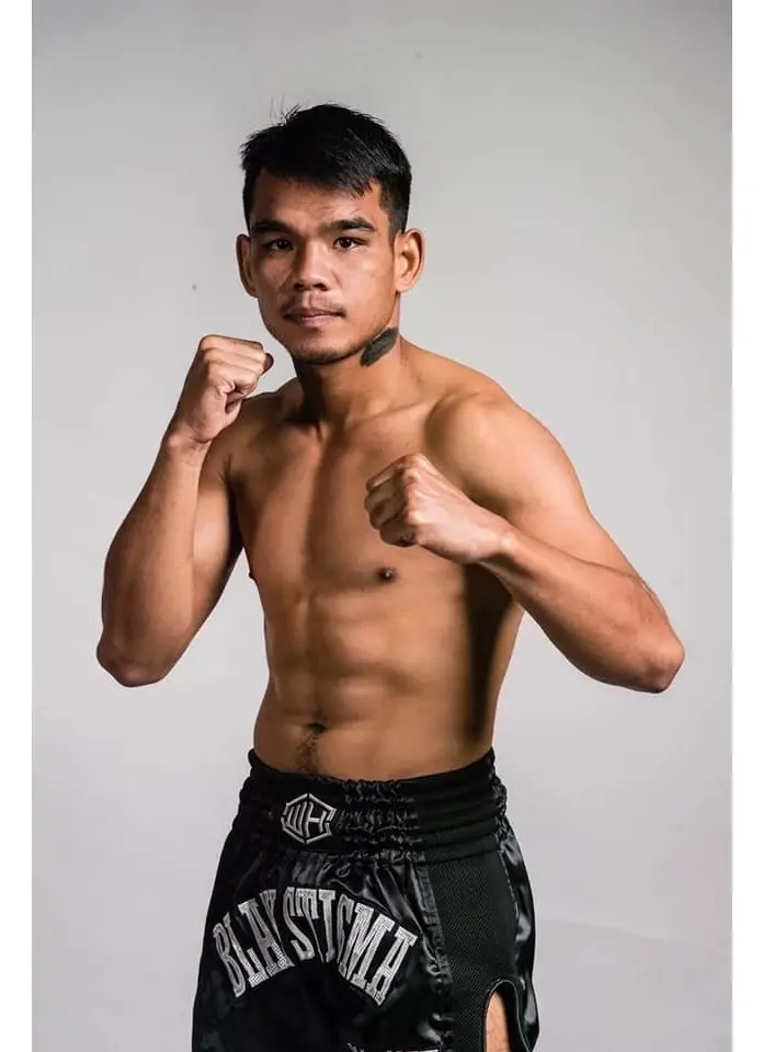 "ปานเพชร" กลับสู่มาตุภูมิ ญาติ-เพื่อนบ้าน แห่อาลัยร่วมพิธีรดน้ำศพ