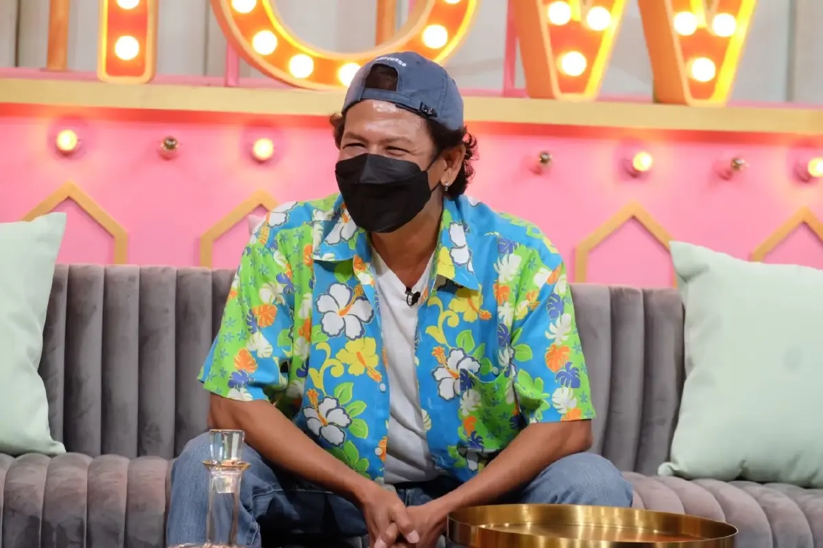 ย้อนเส้นทางตลกกว่า 26 ปี ของ "น้าเฉื่อย ระเบิดเถิดเทิง" ก่อนมะเร็งคร่าชีวิต