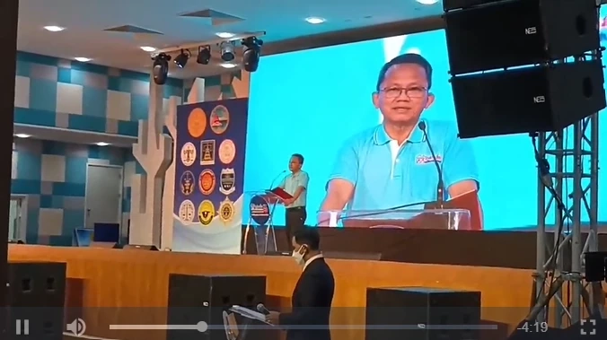 สมศักดิ์ มอบเงินช่วยญาติ 19 เหยื่อไฟไหม้ Mountain B พร้อมเล็งทำเป็นคดีพิเศษ