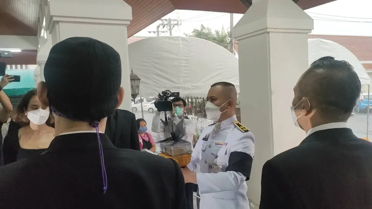 ในหลวงพระราชทานน้ำหลวงอาบศพ "สมบัติ เมทะนี" สร้างความปลื้มปิติให้ครอบครัว