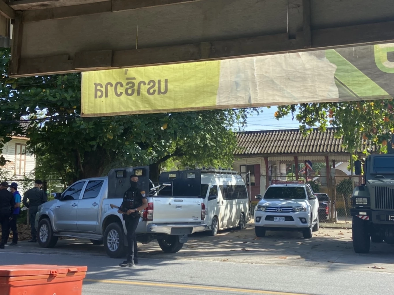 สถานีรถไฟเจาะไอร้อง