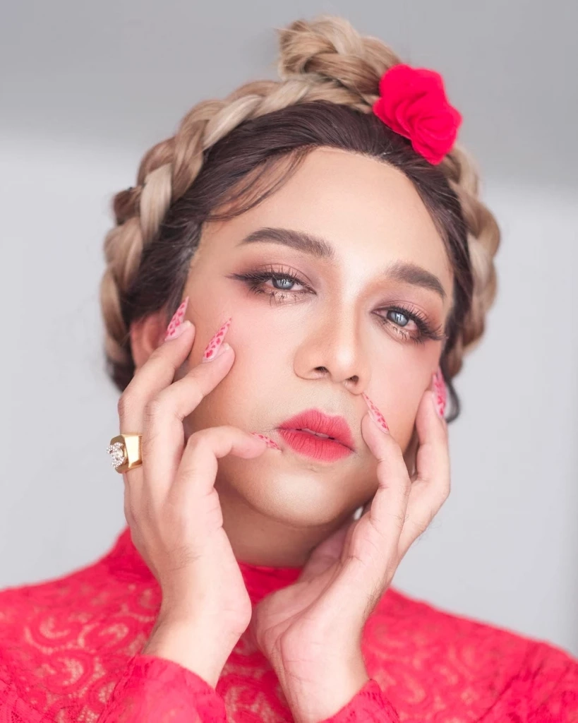 ไม่ตกกระแส  “แพรรี่” เผยโฉมคัฟเวอร์ “เจนนี่ BLACKPINK”  จาก MV ดัง “PINK VENOM”