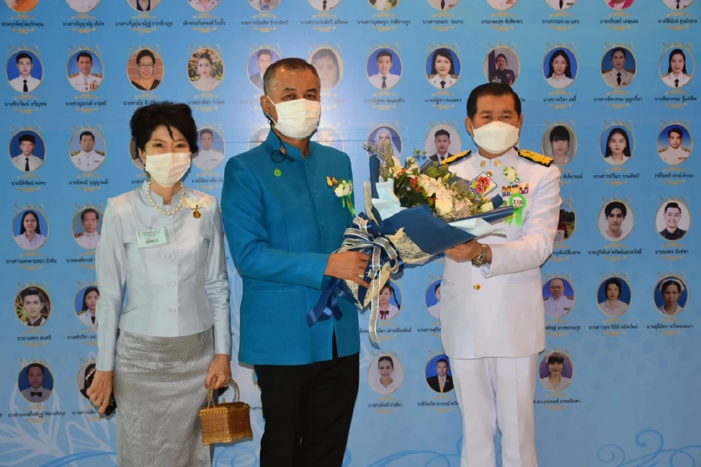 "นิพนธ์"รับพระราชทานโล่เกียรติคุณลูกกตัญญูกตเวทีอย่างสูงต่อแม่