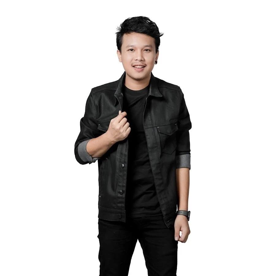  นักร้องชื่อดัง &quot;ออย แสงศิลป์&quot; ถูกออกหมายจับคดีหมิ่นประมาท