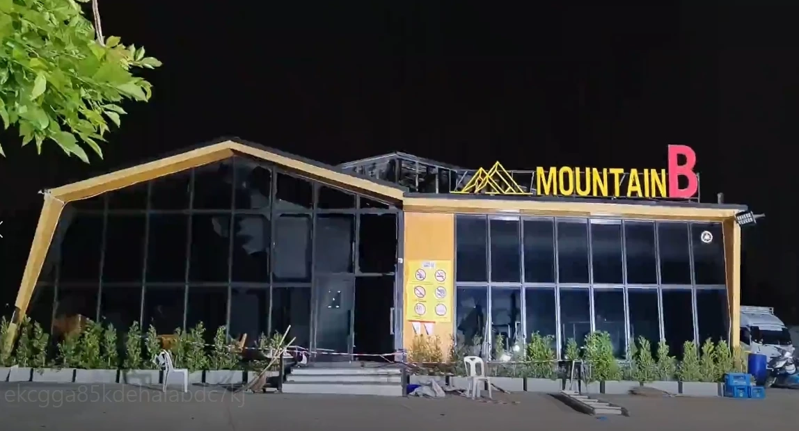 พวงหรีดปริศนา โผล่หน้าผับมรณะ ไว้อาลัยเจ้าของ “Mountain B”