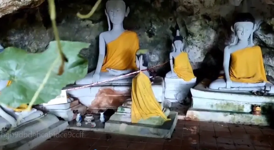 สะเทือนใจ ! พระพุทธรูปโบราณ 800 ปี ถูกมารศาสนาบุกทำลายเสียหาย